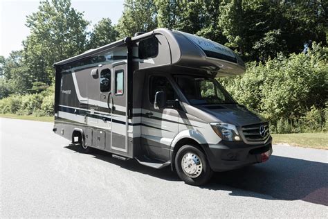 Rv rental south lyon mi  2015 Lance 2185 SUV-towable Camper
